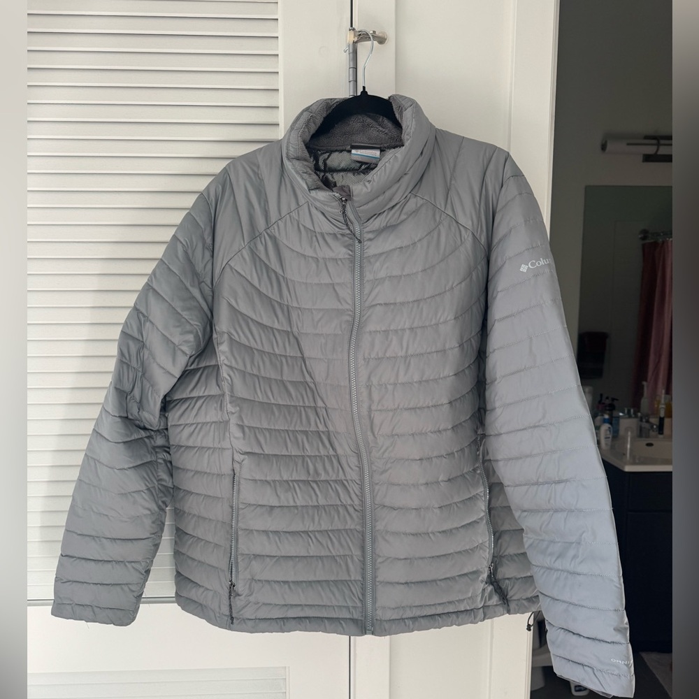 Columbia Plus Size Silver and Gray Puffer Jacket 2X